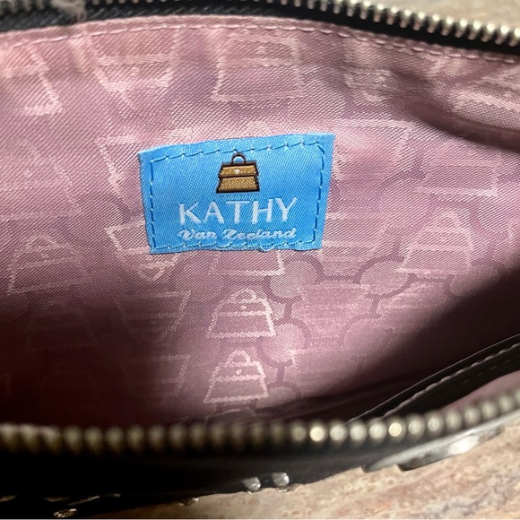 Kathy Van Zeeland rock star skull head small suede bag with charmed chain link - Picture 9 of 16